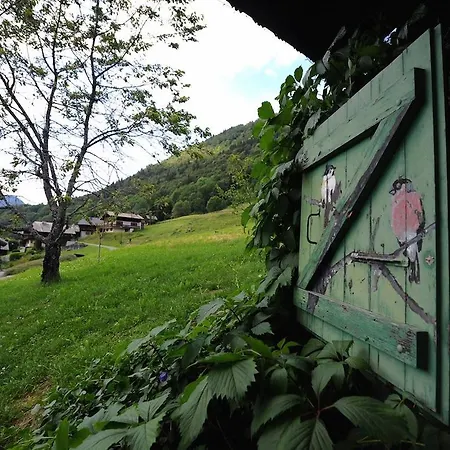 Chalet Route Les-granges * 몽트리옹